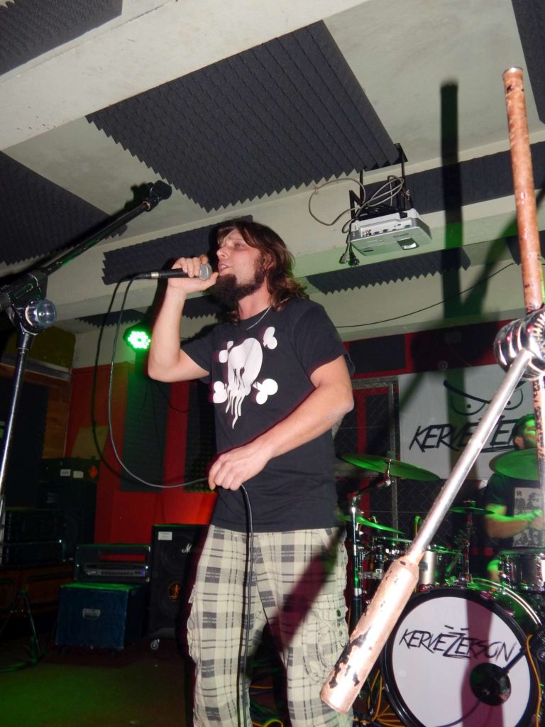 Krucipüsk a Kervežekson, Apollo 13, Prostějov [3] (6.12.2014) - Kervežekson (crossover kapela z Prostějova)