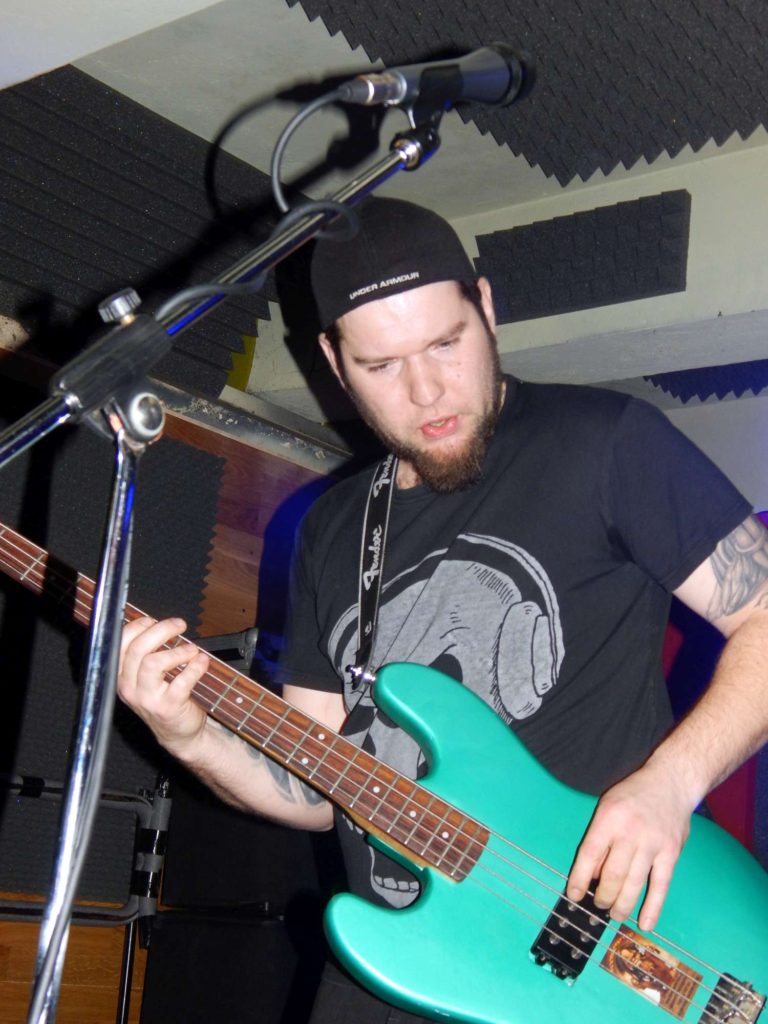 Krucipüsk a Kervežekson, Apollo 13, Prostějov [5] (6.12.2014) - Kervežekson (crossover kapela z Prostějova)