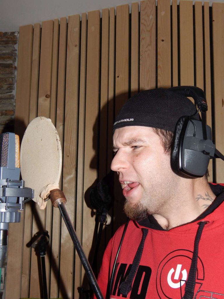 Nahrávání ve studiu - Album "Ty Picho..." [9] - Kervežekson (crossover kapela z Prostějova)